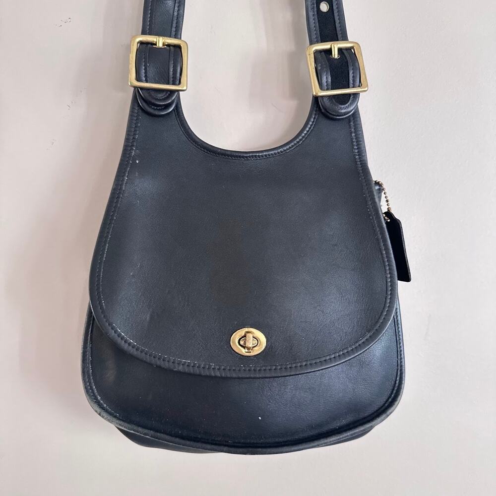 Coach Vintage Berkeley Saddle Hippie Bag Turnlock Crossbody Purse Black 9988